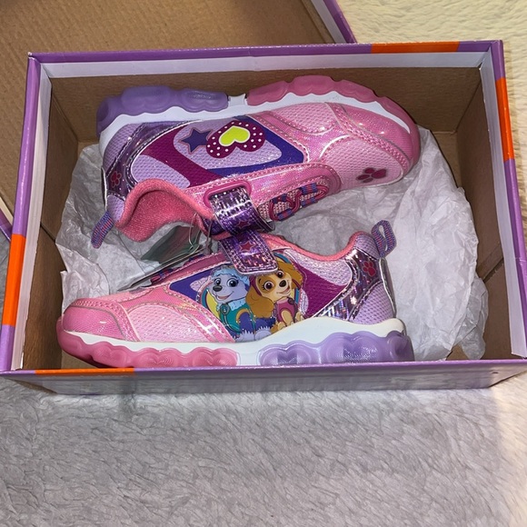 PAW PATROL🐶 LIGHT UP 💡SNEAKERS - Picture 7 of 9